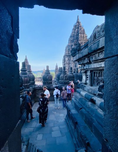 Borobudur prambanan tour in a day