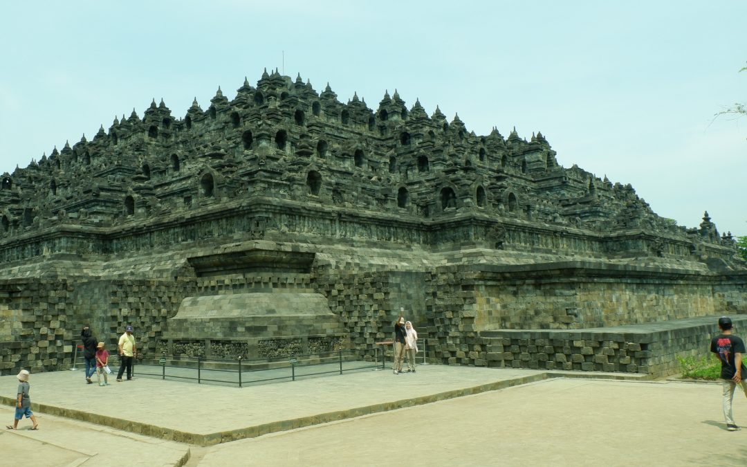 Borobudur trip: private tour with an English speaking driver