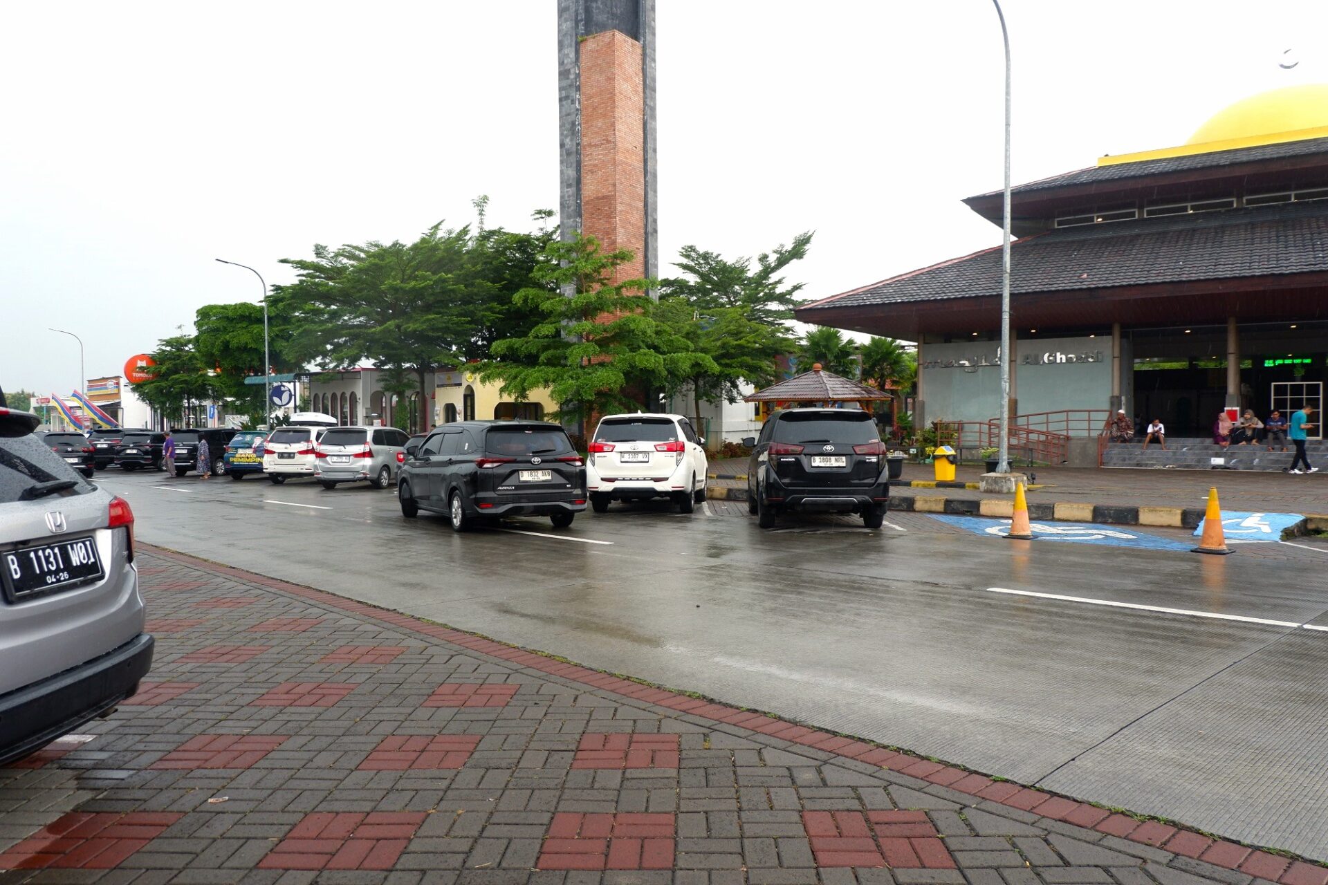 rest area rest area along the way to semarang