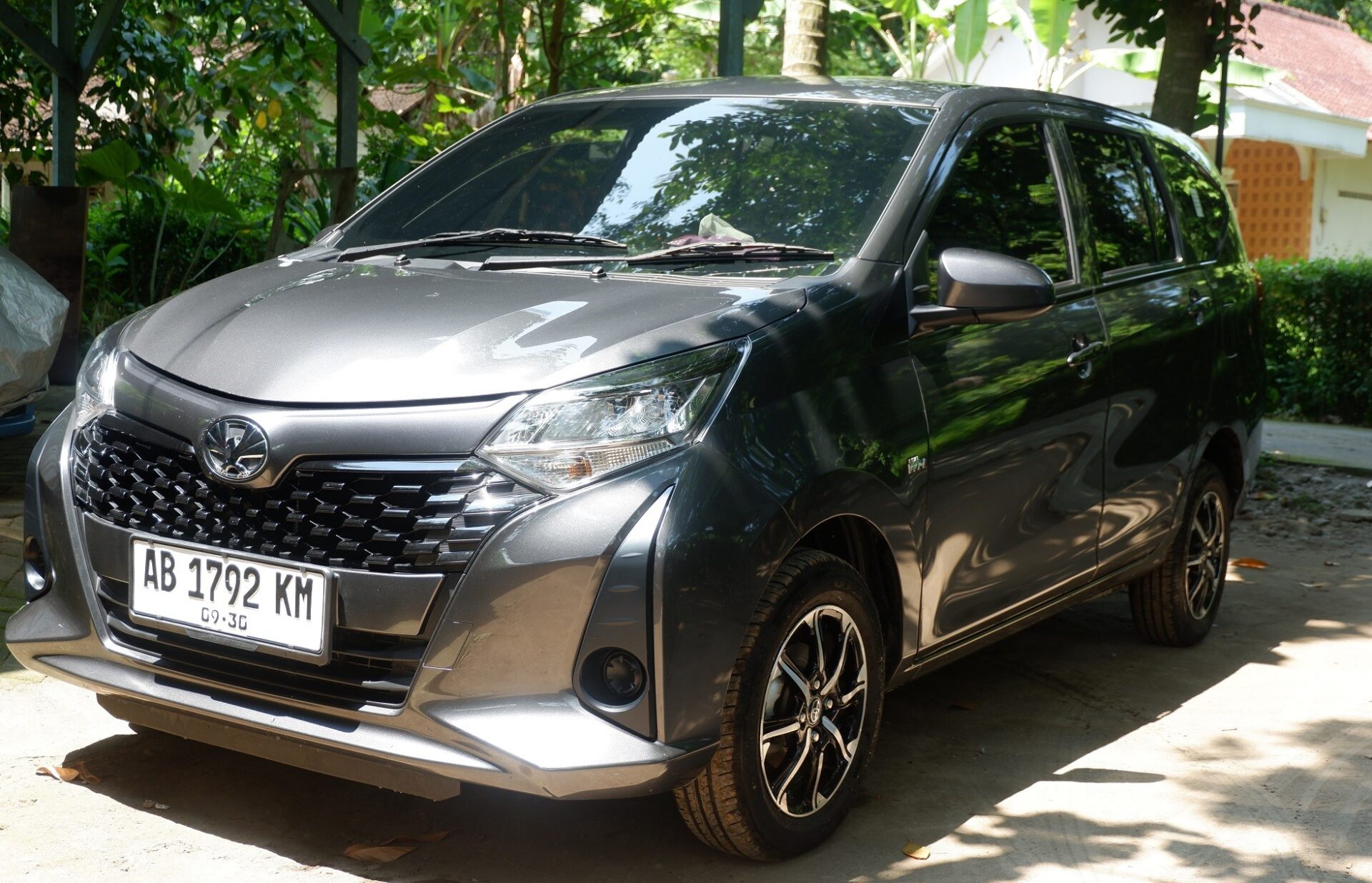 how to get borobudur to dieng