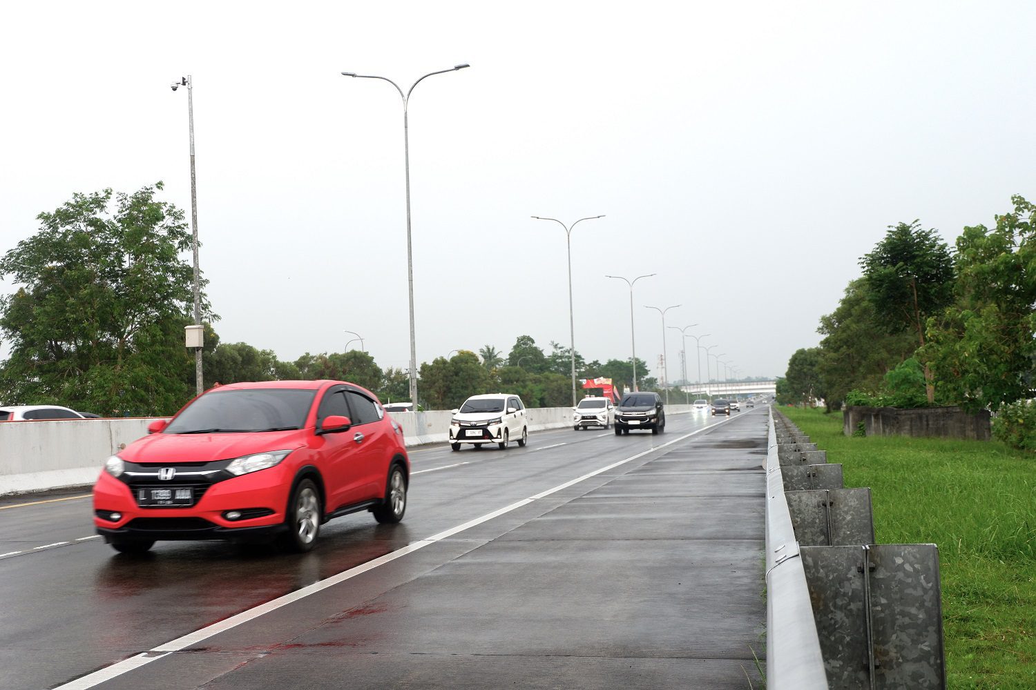 private car or train to go to surabaya private car or train to go to surabaya from yogyakarta