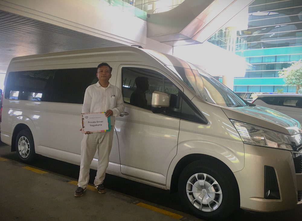 Private Transfer from Surabaya (Juanda Airport) to Malang or Batu