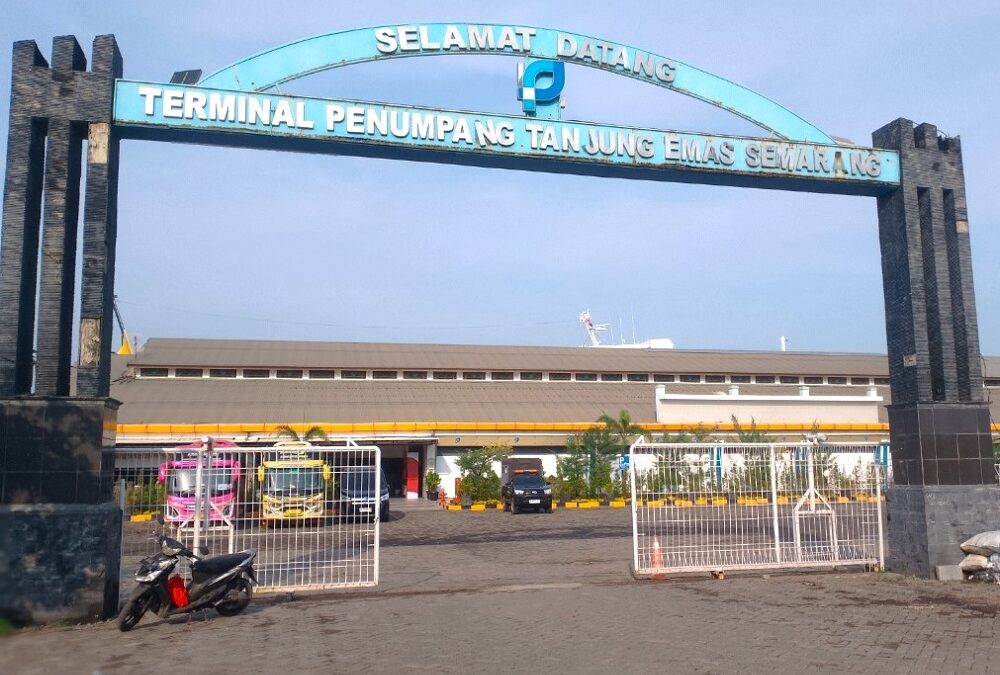 How to Travel from Yogyakarta to Semarang via Borobudur in One Day Safely